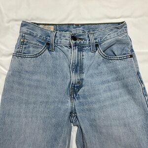 LEVIS Straight Leg Mid Rise Light Wash Denim Jeans